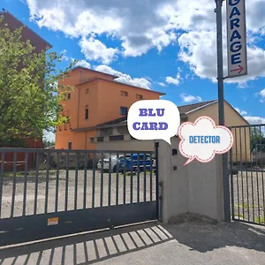 Express Traveller's Front Station Fs Privat Parking Free Apartamento